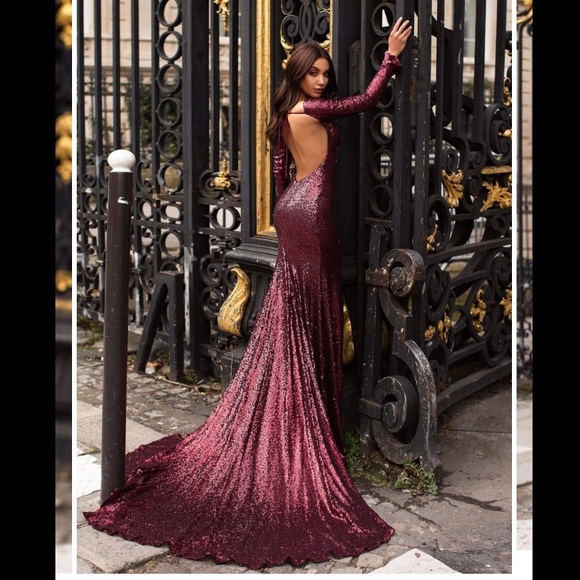 Prom dress/gown - Picture 2 of 3